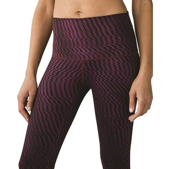 Lululemon Wunder Under crop high rise pants - Picture 1 of 7